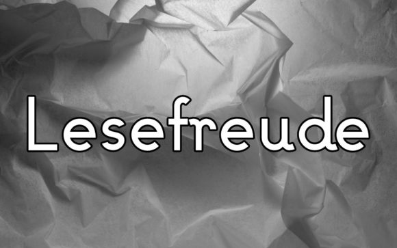 Lesefreude: The Flowing Display Font for Campaigns
